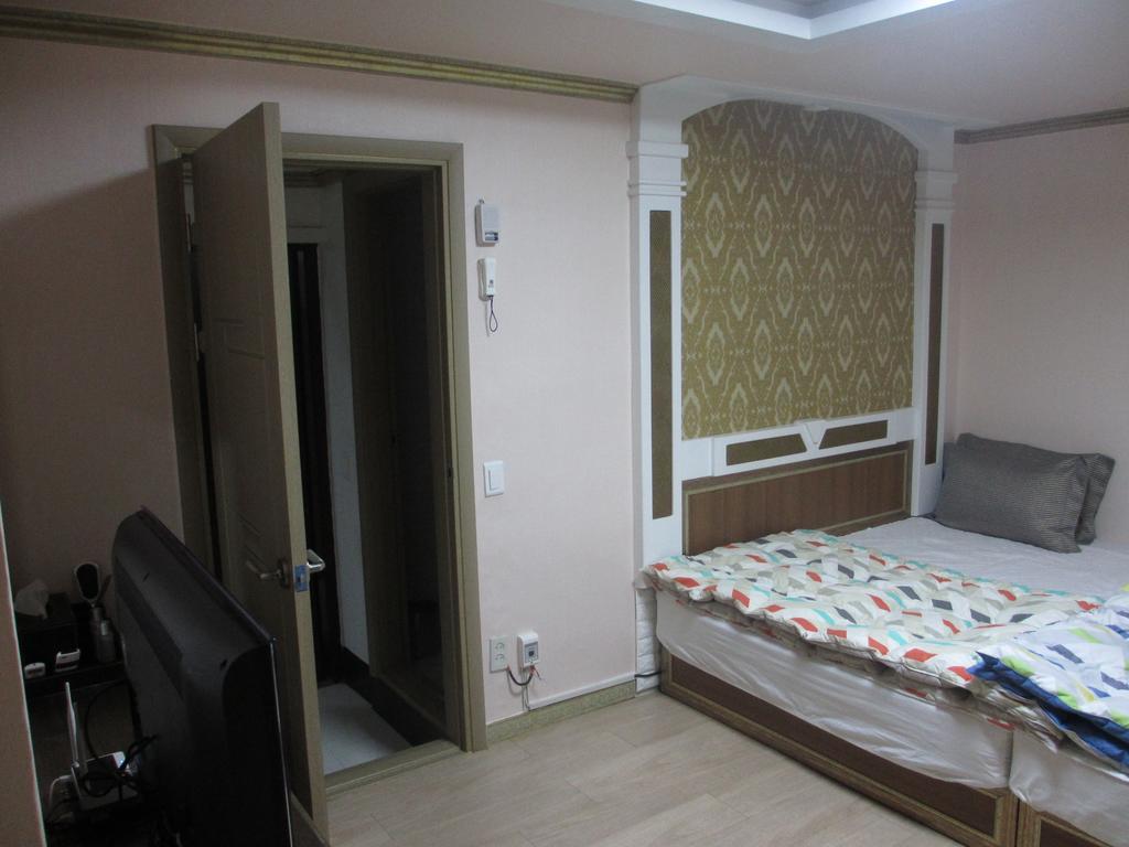 Moiri Guesthouse Yeosu Exterior photo